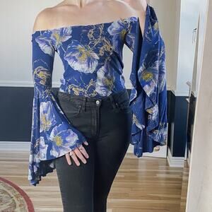 Free People blue tropical floral bell sleeve top size medium